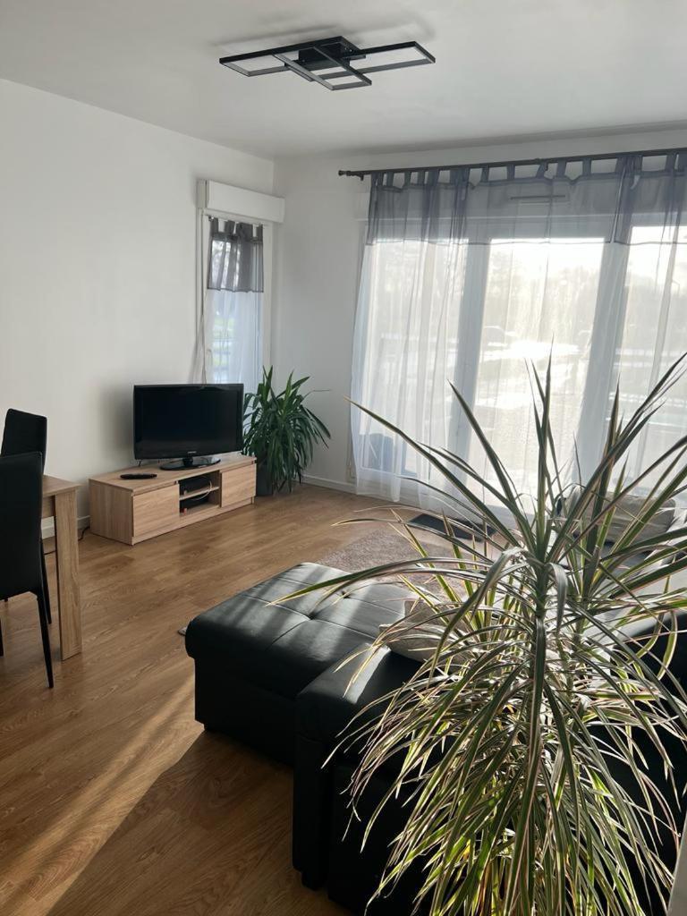 Appartement 5Min Gare Rer Disneyland Paris Val D'Europe La Vallee Village Parking Inclus 蒙泰夫兰 外观 照片